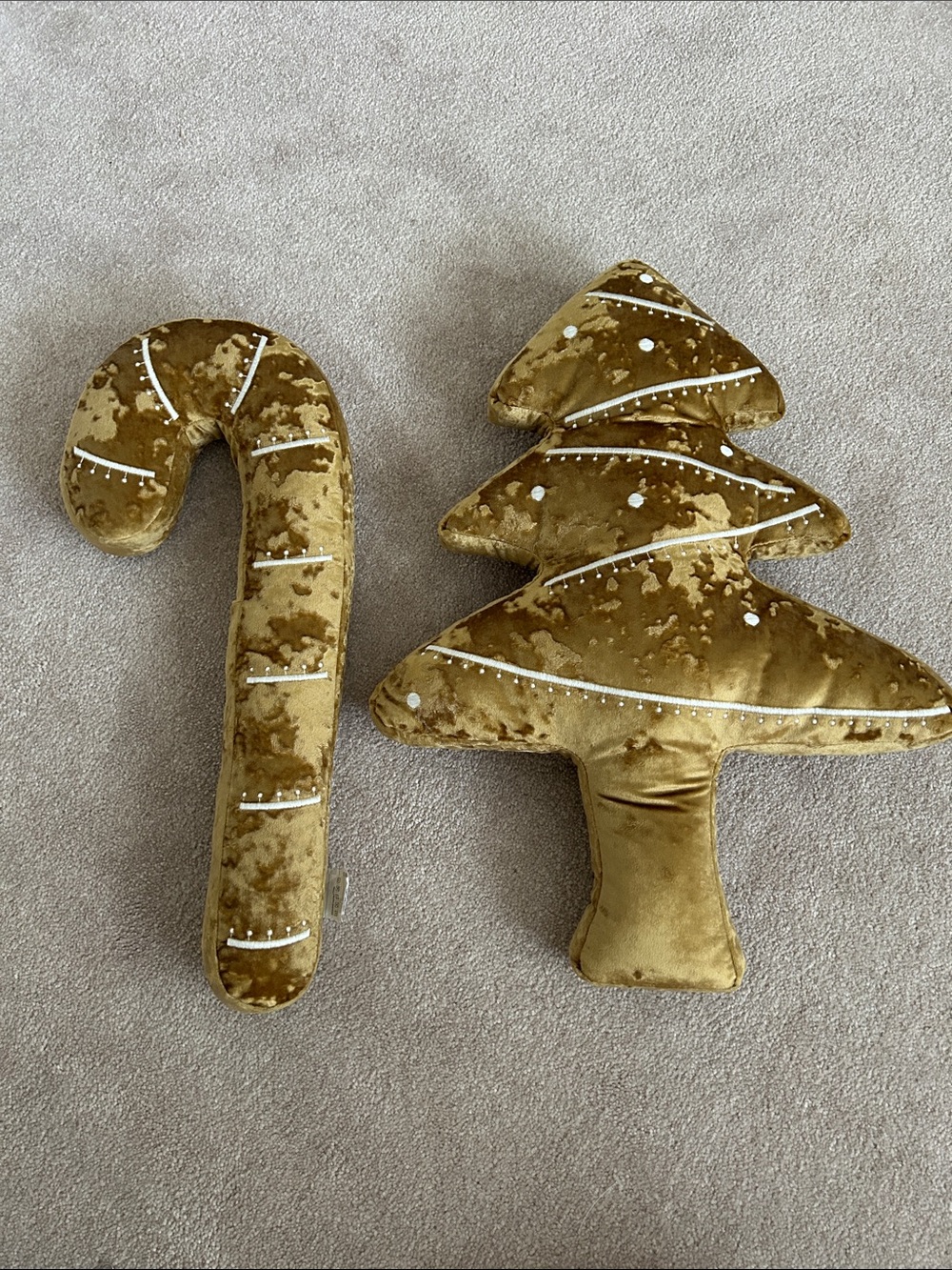 NWOT Christmas pillows